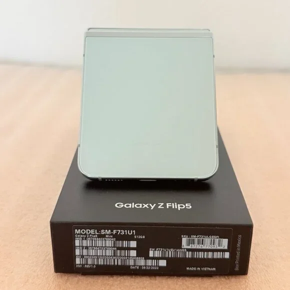 💯 Authentic📱Samsung📱 Galaxy Z Flip5 - 512 GB - Mint (Unlocked) - Picture 11 of 13
